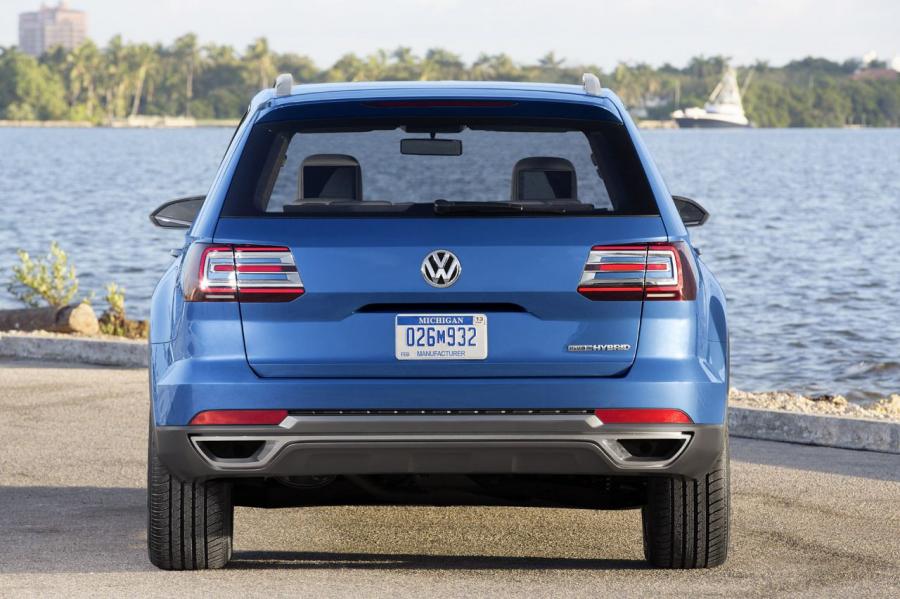  Volkswagen CrossBlue Concept 2013 года  (фото 4 из 78)